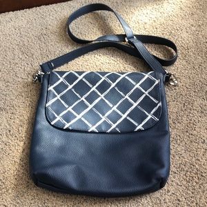 *5 for $25* Thirty One Navy and White Crossbody Bag (12x12)